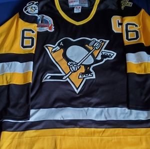 Mario Lemieux Pittsburgh Penguins hockey jersey